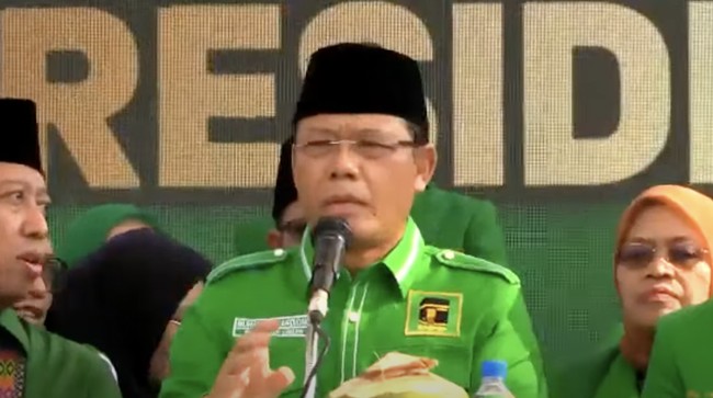 Plt Ketum PPP M Mardiono menyebut waktu pertemuan dengan Ketum PDIP Megawati Soekarnoputri sedang diatur usai pihaknya mengumumkan Ganjar Pranowo jadi capres.