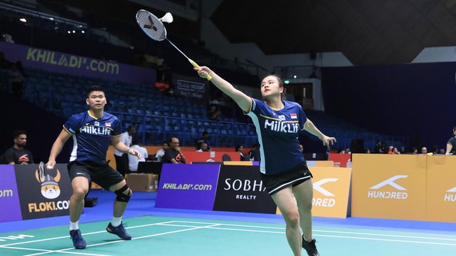 Ganda campuran Indonesia Praveen Jordan/Melati Daeva Oktavianti tersingkir di 32 besar Denmark Open 2023 usai takluk dari Cheng Xing/Chen Fang Hui (China).