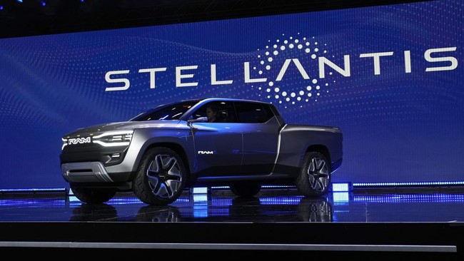 Perusahaan otomotif Stellantis bakal mem-PHK kepada 3.500 karyawannya di AS serta menawarkan pembayaran pesangon Rp741 juta.
