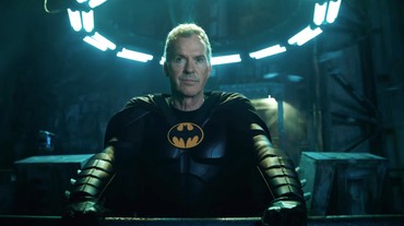 Mau Pamer Jadi Batman Lagi ke Cucu, Michael Keaton Minta Difoto Sutradara 'The Flash'