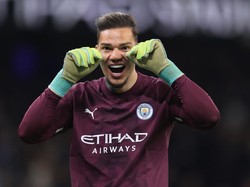 Ederson Bersedia Pindah ke Al Ittihad