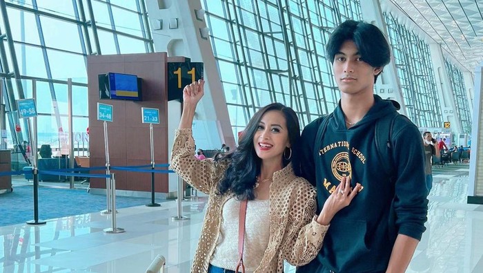 Rahasia Putra Kedua Diah Permatasari Punya Tinggi 197 cm di Usia 17 Tahun