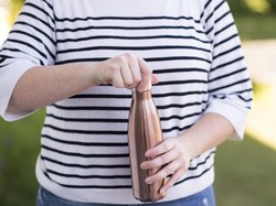 Botol Minum Berbahan Tembaga, Amankah untuk Kesehatan?