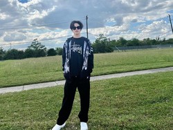 Chenle NCT DREAM akan Tampil Sambil Duduk karena Cedera