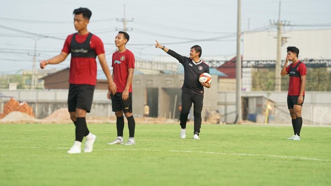 Pelatih Timnas Indonesia U-22 Indra Sjafri membicarakan perihal evaluasi anak asuhnya usai kemenangan 3-0 atas Filipina.