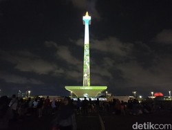Antusiasme Warga Tulis Nama Idol K-Pop Agar Tampil di Monas