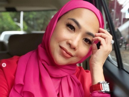 Ucapan Menyentuh Putri Sambung Feni Rose, Bahagia Sang Bunda Bisa Menerimanya