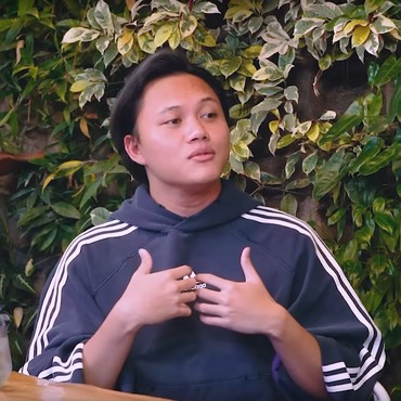 Rizky Febian Ungkap Momen dan Firasat Aneh Sebelum Lina Jubaedah Meninggal Dunia