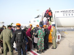 110 WNI Terjebak Perang di Sudan Dievakuasi ke Jeddah Pakai Pesawat TNI AU