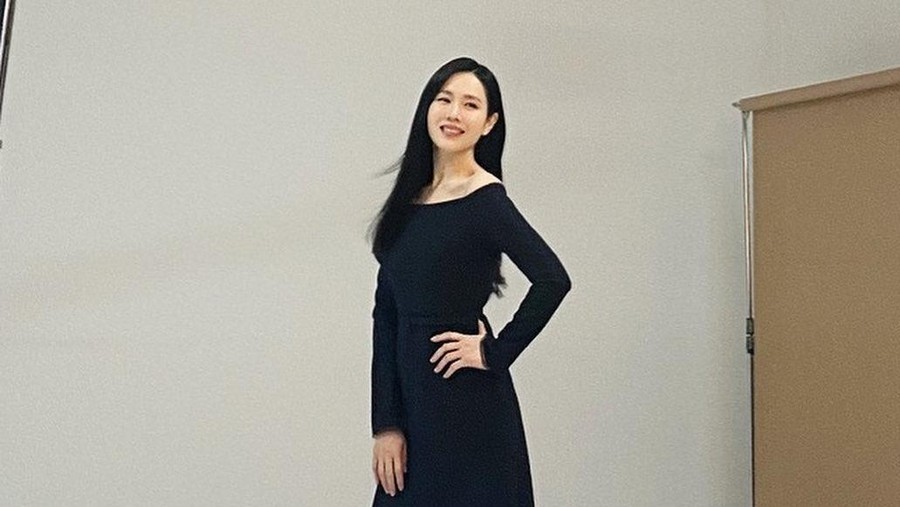 Penampilan terbaru Son Ye Jin usai melahirkan.