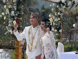 Tri Suaka-Nabila Gelar Tasyakuran Usai Akad Nikah, Dihadiri Kerabat Dekat