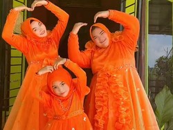 Pengakuan Wanita Viral Pakai Baju Lebaran Orange, Lawan Arus Tren Warna Sage