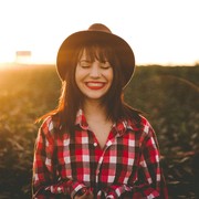 5 Alasan Mengapa Orang Cerdas Lebih Suka Menyendiri, Kamu Relate Nggak Nih?