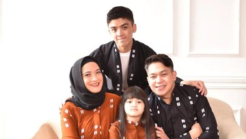 AWAL MULA ANDHARA EARLY BERJUALAN DI KANTIN