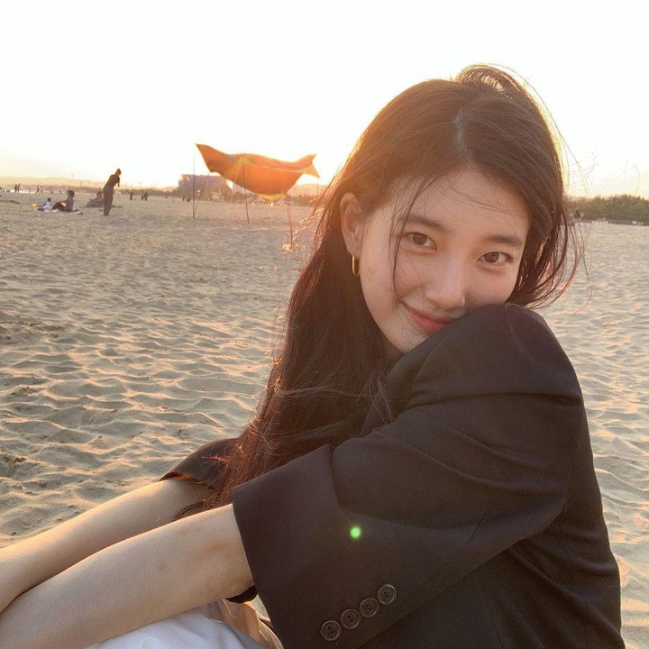 <p>Keren, ya? Bunda juga menjadi salah satu penggemar mantan kekasih Lee Min Ho ini? (Foto: Instagram @skuukzky)</p>