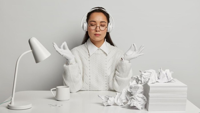 Stres Saat Harus Kembali Bekerja Setelah Liburan? Lakukan 5 Cara Ini untuk Mengatasinya