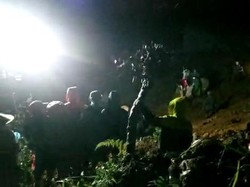 Tebing Longsor Timpa Pemotor di Mojotengah Wonosobo, 1 Orang Tewas