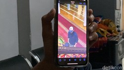 Kesal Dengar Murotal Al-Quran, Viral Bule Ludahi Imam Masjid di Bandung