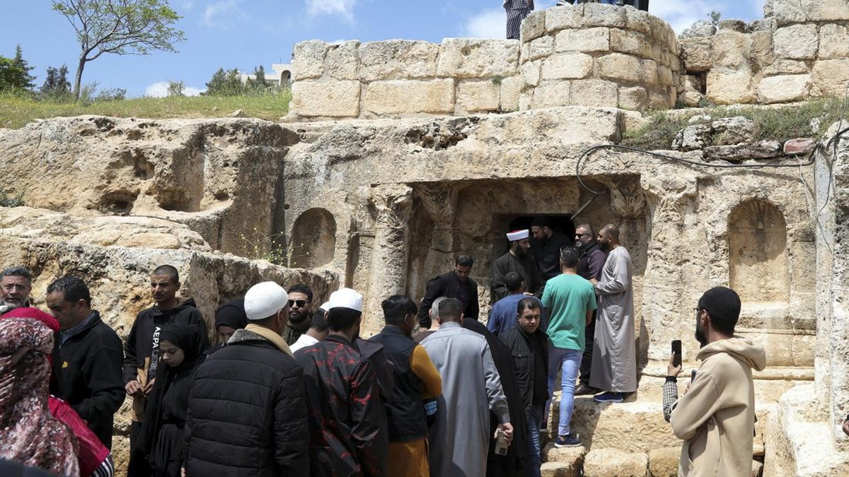 FOTO: Menyusuri Gua Tujuh Penidur yang Disebutkan dalam Al-Qur'an