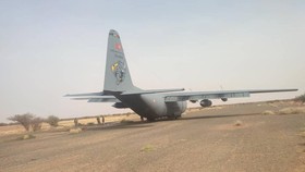 Pesawat Evakuasi Turki Ditembaki di Sudan, Siapa Dalangnya?