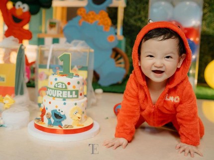 7 Potret Ultah Pertama Jourell Anak Cut Meyriska, Heboh Pakai Kostum Sesame Street