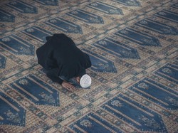 5 Hal Wajib dalam Sholat, Buya Yahya Tegaskan Mudahnya Beribadah