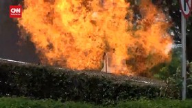 VIDEO: Semburan Api Belum Diatasi, Rest Area KM 86 Ditutup