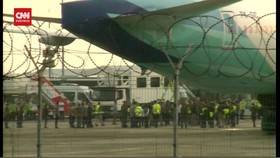 VIDEO: 385 WNI Evakuasi Dari Sudan TIba Di Bandara Soekarno Hatta