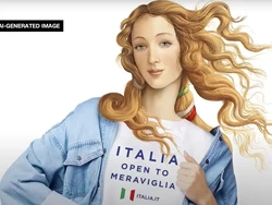 Dewi Kuno Italia Jadi Kekinian, Bisa Selfie juga Pakai Hot Pants