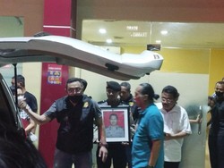 Usai Visum di RS Polri, Jenazah AKBP Buddy Dibawa ke RSPAD Gatot Subroto