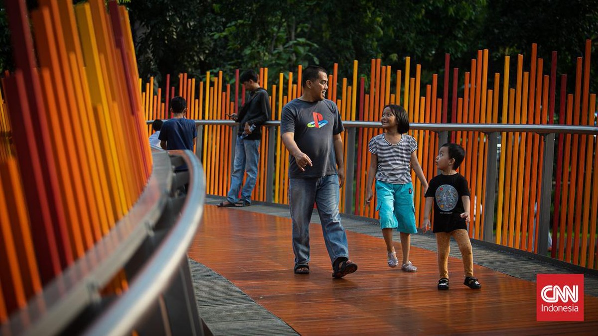 FOTO: Menghabiskan Libur Lebaran dan Sekolah di Tebet Eco Park