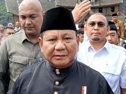 Disambut Antusias di Sumbar, Prabowo: Saya Tak Mau Curi Start Kampanye