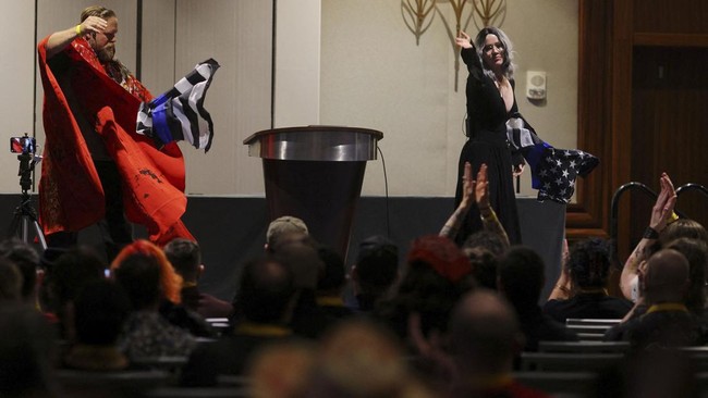 Ratusan anggota Kuil Setan (Satanic Temple) akan menggelar pertemuan SatanCon di Boston, Amerika Serikat pada akhir pekan ini.