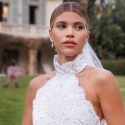 Intip 3 Gaun Pengantin Mewah Sofia Richie Saat Pernikahannya