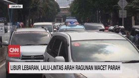 VIDEO: Libur Lebaran, Lalu-Lintas Arah Ragunan Macet Parah