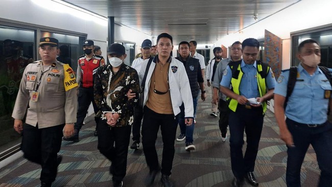 Bareskrim Polri menyebut peneliti BRIN Andi Pangerang Hasanuddin melontarkan ancaman terhadap Muhammadiyah karena terlalu lama berdiskusi hingga emosi.