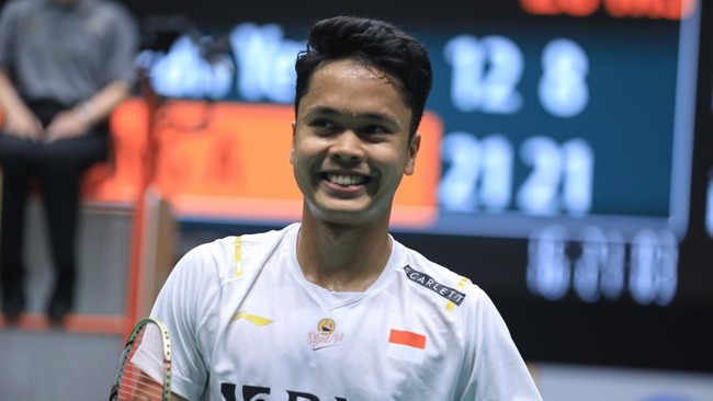 Anthony Ginting berhasil mengalahkan Brian Yang. Indonesia unggul 2-0 atas Kanada di Sudirman Cup 2023.
