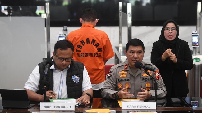 Bareskrim tidak menutup kemungkinan ada tersangka lain selain Peneliti BRIN AP Hasanuddin dalam kasus pengancaman terhadap warga Muhammadiyah.