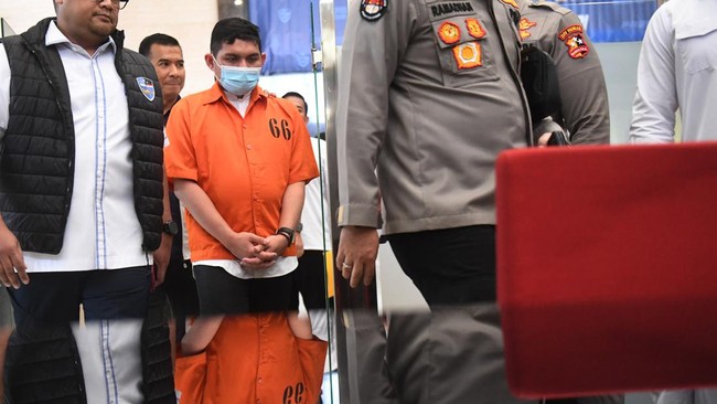 Kepala BRIN, Laksana Tri Handko angkat bicara usai Andi Pangerang Hasanuddin jadi tersangka kasus ancaman ke warga Muhammadiyah. 