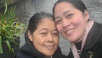 <p>Dalam foto-foto yang dibagikannya, Gracia tampak begitu behagia menghabiskan momen berdua dengan sang Bunda. Gracia menjadi 'tour guide' ibundanya selama berkunjung ke Belanda. (Foto: Instagram @graciaz14)</p>