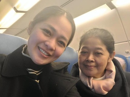 Menyentuh! 7 Potret Gracia Indri Ajak Ibunda Jalan-jalan Berdua di Amsterdam