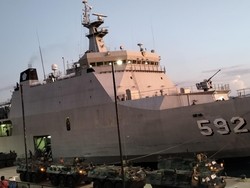 Kapal Perang Pengamanan KTT ASEAN Tiba di Labuan Bajo