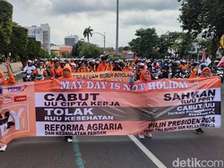 Massa Buruh Demo di Kantor Gubernur Jateng, Simpang Lima Macet