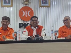 May Day, PKS Beri Rapor Merah ke Jokowi soal Ketenagakerjaan