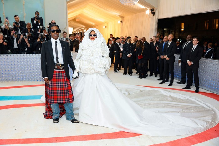 NEW YORK, NEW YORK - MAY 01: A$AP Rocky and Rihanna attend The 2023 Met Gala Celebrating NEW YORK, NEW YORK - MAY 01: A$AP Rocky and Rihanna attend The 2023 Met Gala Celebrating
