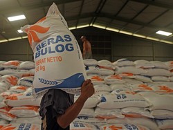 Ada Temuan Beras Bulog Tak Disalurkan, Bikin Harga Mahal!