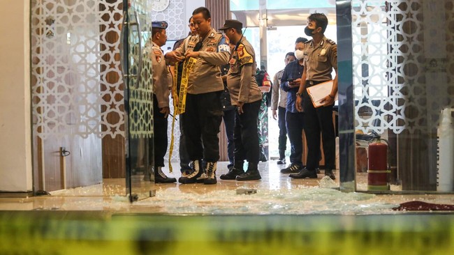 Pelaku penembakan kantor MUI pernah mengaku sebagai wakil Nabi Muhammad SAW saat merusak fasilitas di kantor DPRD Lampung.