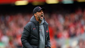 Klopp Cedera Hamstring, Jadi Bahan Olok-olok Pemain Liverpool