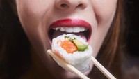 11 Kebiasaan Sehat yang Malah Bikin Gemuk, Makan Salad hingga Sushi