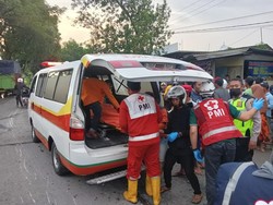PNS Asal Tuban Tewas Terlindas Truk di Mojokerto
